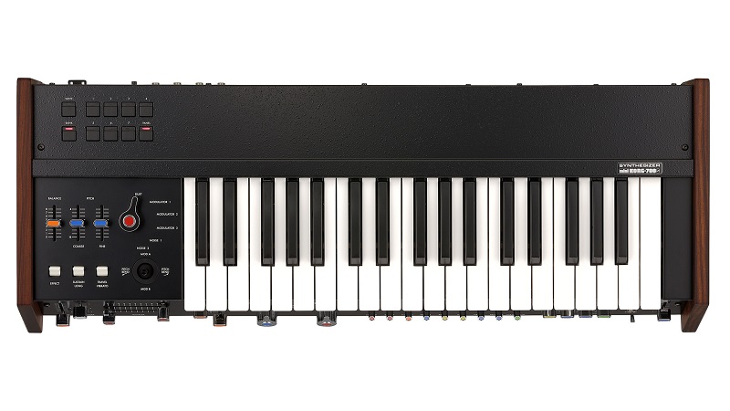 KORG／miniKORG 700FS】コルグ初の量産モノフォニック・シンセサイザーが限定復活｜製品ニュース【デジマート・マガジン】