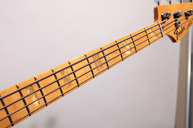 新製品動画速報！ Fender USA / FSR American Vintage '75 Jazz Bass Aged  Natural【楽器検索デジマート】